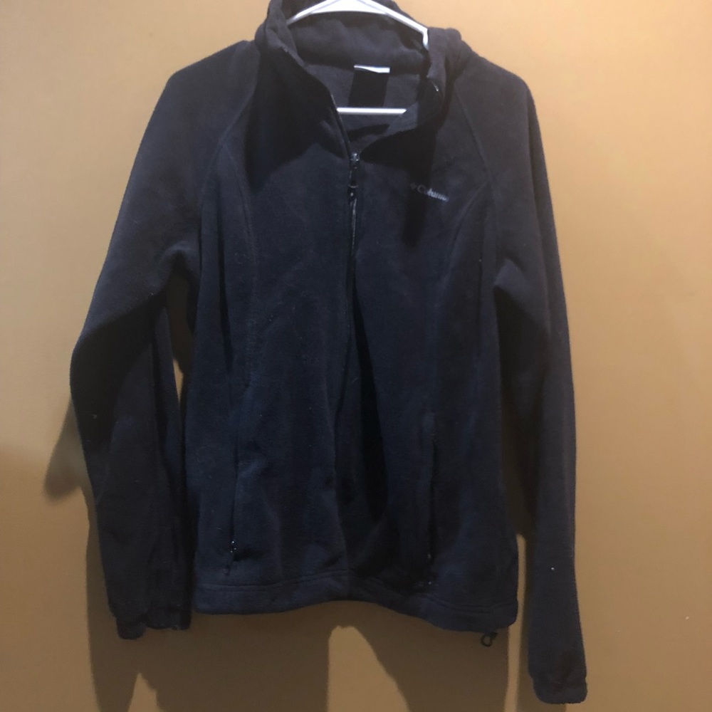 Columbia black fleece jacket size L in women’s